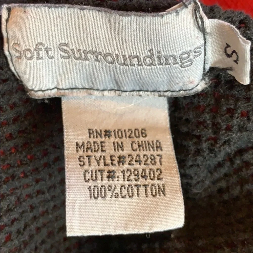 Soft Surroundings black crochet top/coverup Size Small